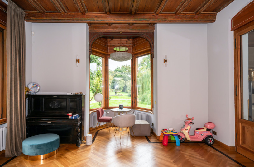 plush74 film photo shooting location scouting castle villa potsdam garden23