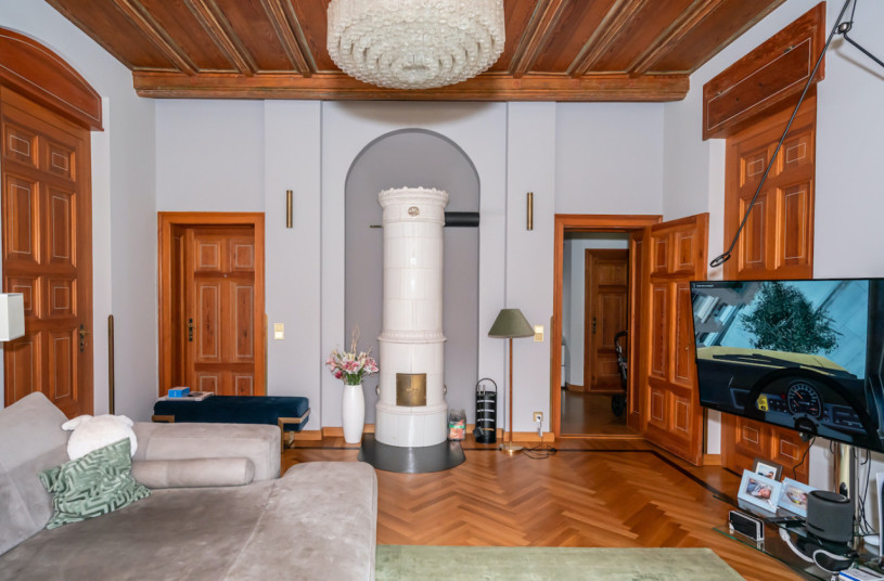 plush74 film photo shooting location scouting castle villa potsdam garden24