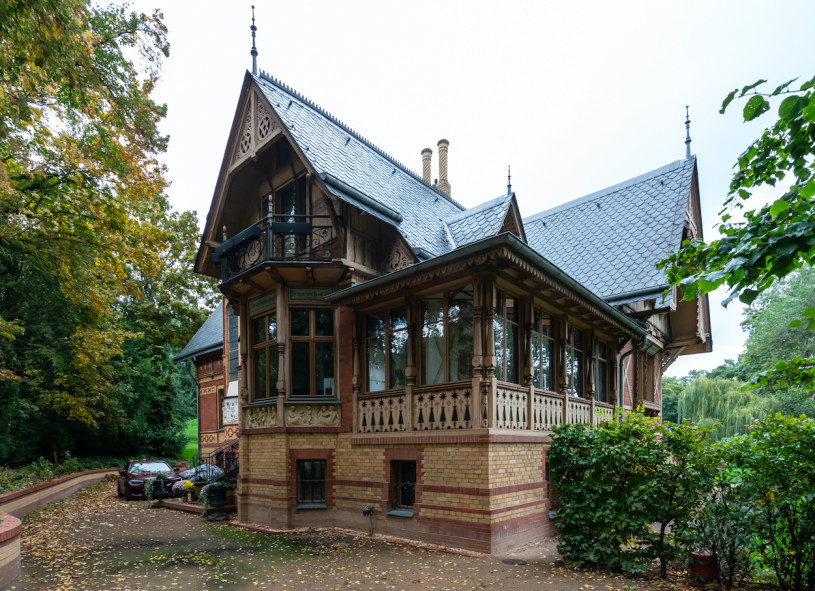 plush74 film photo shooting location scouting castle villa potsdam garden70