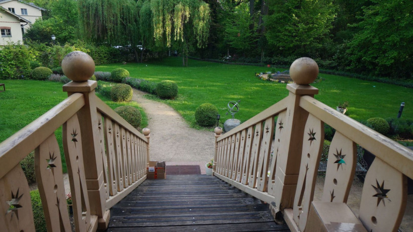 plush74 film photo shooting location scouting castle villa potsdam garden73