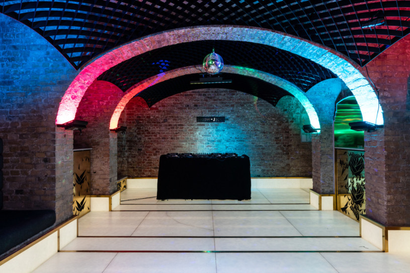 plush74 film fotoshooting location scouting veranstaltungsraum berlin club bricks1