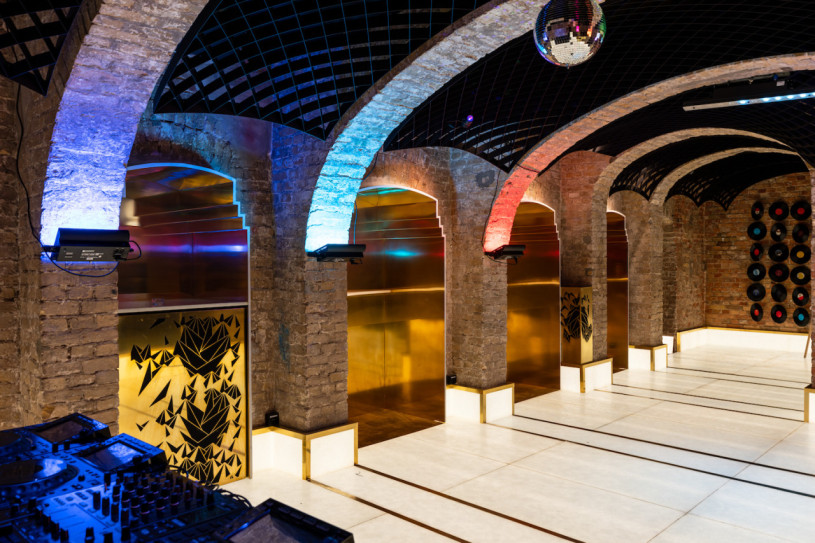 plush74 film fotoshooting location scouting veranstaltungsraum berlin club bricks6