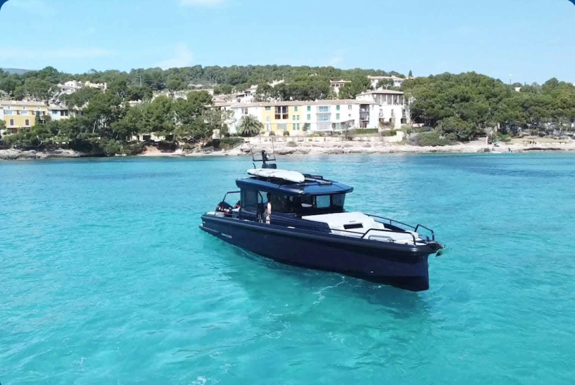 plush74 film photo shooting location scouting luxury boat sea11