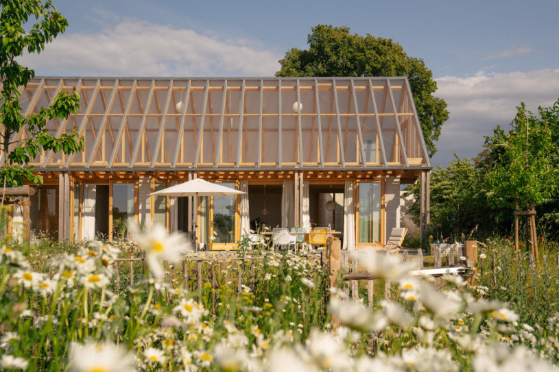 plush74 glass house 22