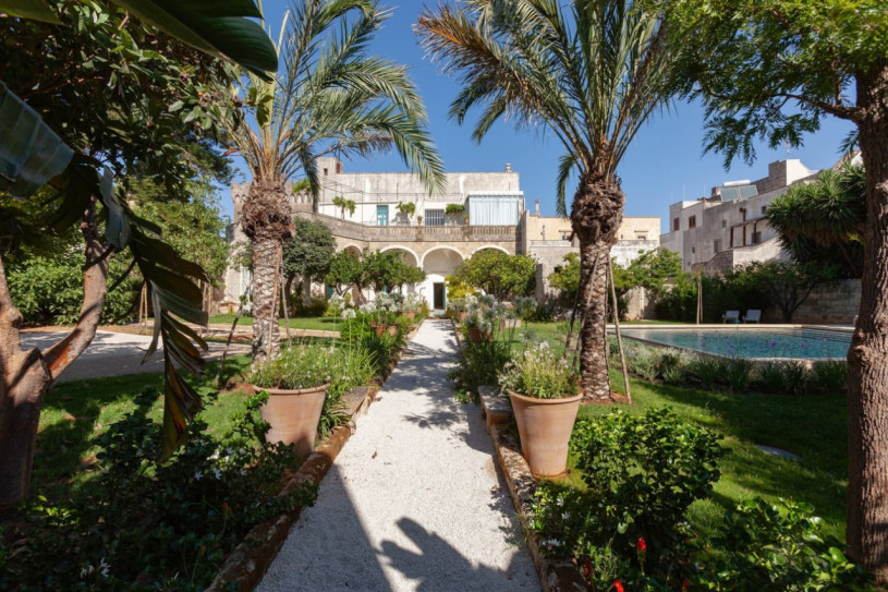 plush74 green tiled puglia palazzo 24