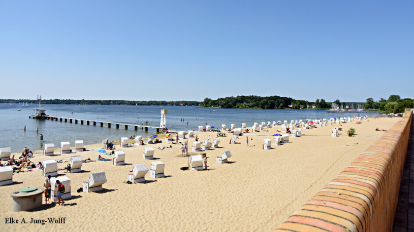 felpa74 playa histórica lido berlin 5