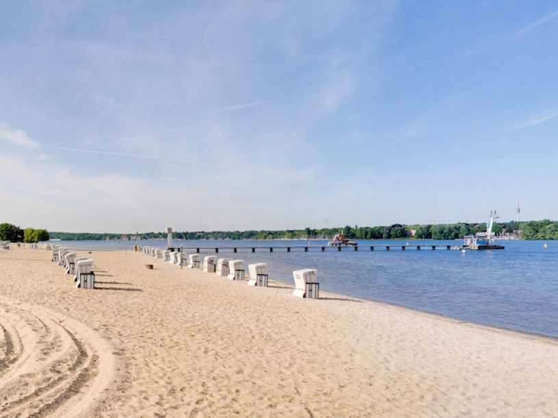 felpa74 playa histórica lido berlin 6