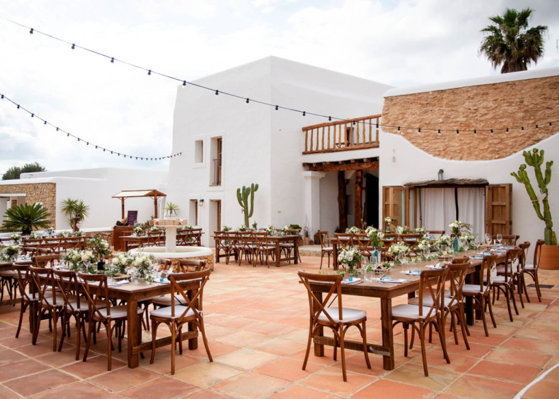 plush74 historic farmhouse villa 2