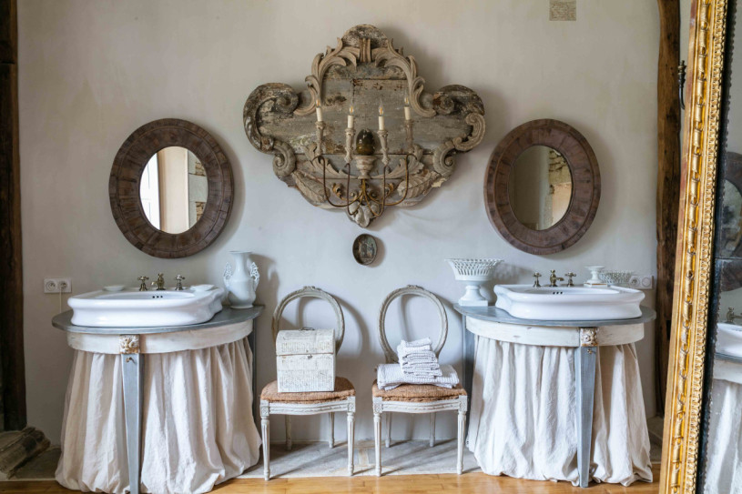 plush74 historic french chcteau in auge 28