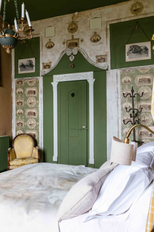 plush74 historic french chcteau in auge 39