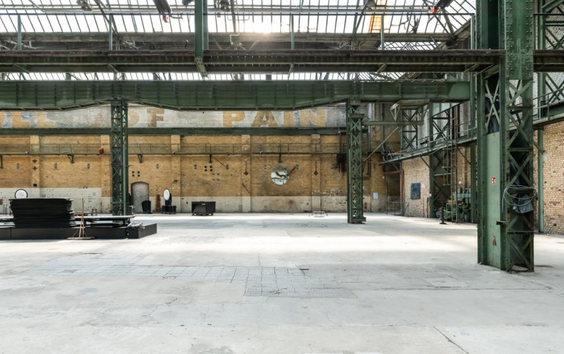 plush74 history hall berlin 50