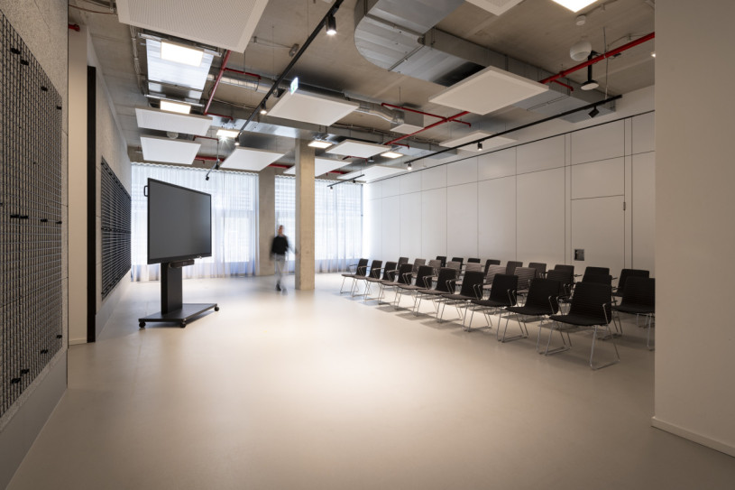 plush74 house of communication 11