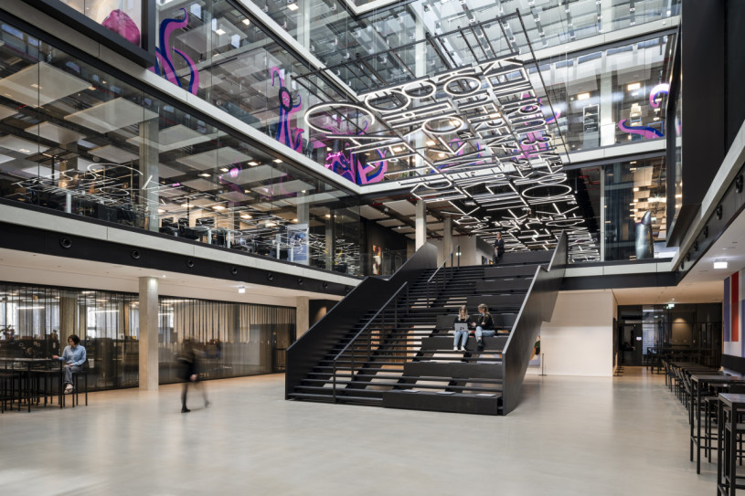 plush74 house of communication 6