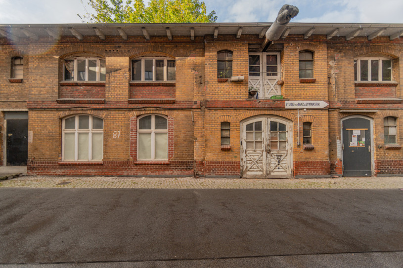 plush74 industrial complex in berlin 10(1)