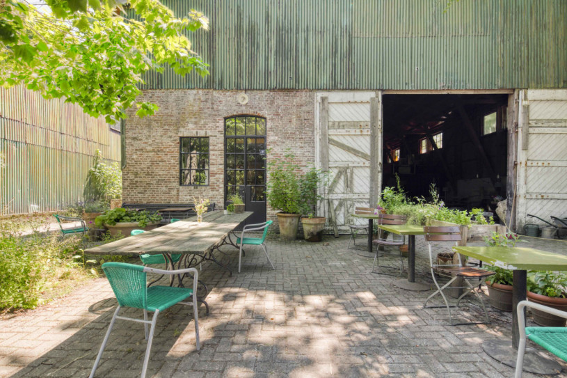 plush74 industrial counter shelter 55 (2)