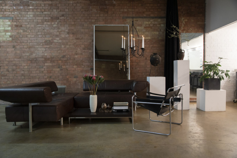 plush74 infinity cove bricl wall studio 10