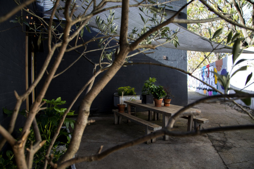 plush74 infinity cove bricl wall studio 17