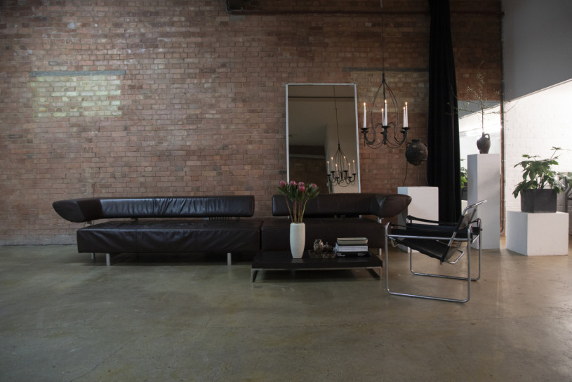 plush74 infinity cove bricl wall studio 9