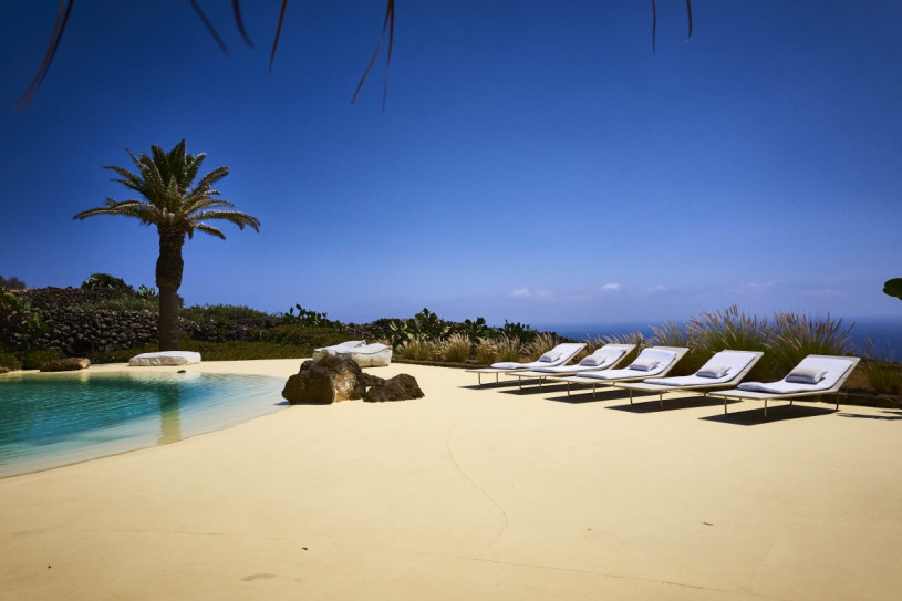 plush74 island villa dory 11