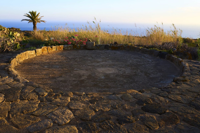 plush74 island villa dory 4