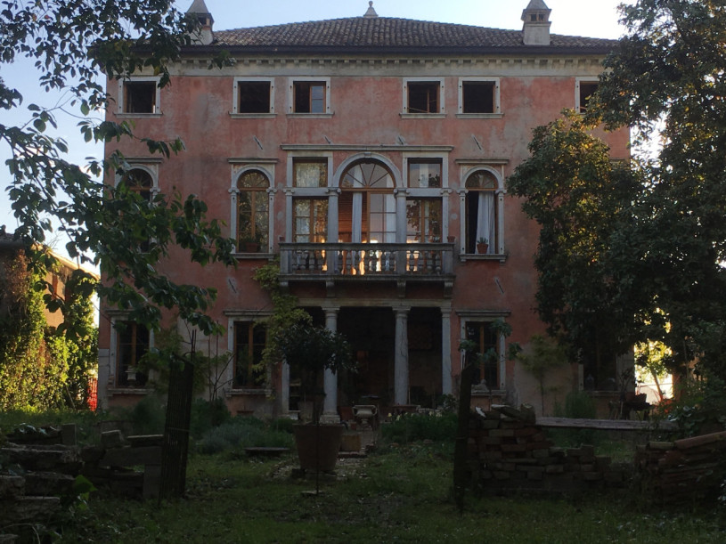 plush74 italian palazzo 37