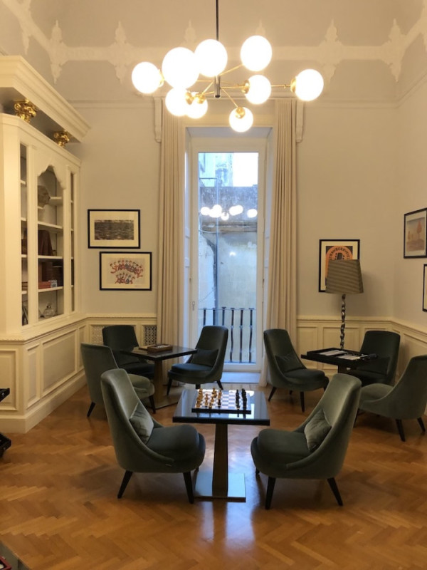 pluche74 italië apulië locatie huren film foto historisch palazzo 1