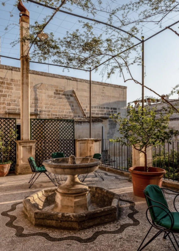 pluche74 italië apulië locatie huren film foto historisch palazzo 26