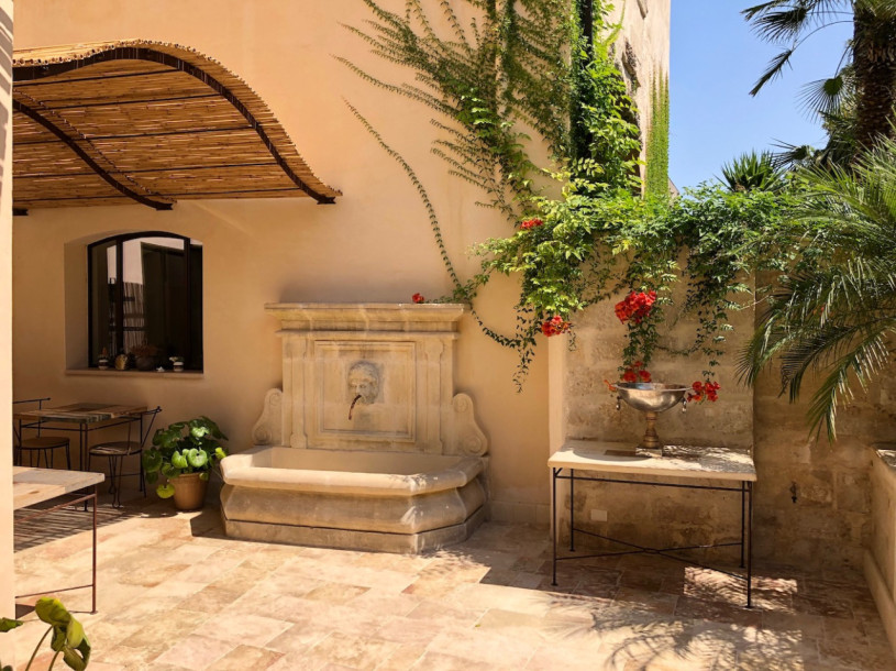 plush74 italy apulia location rent shoot film photo historic palazzo pool courtyard 7