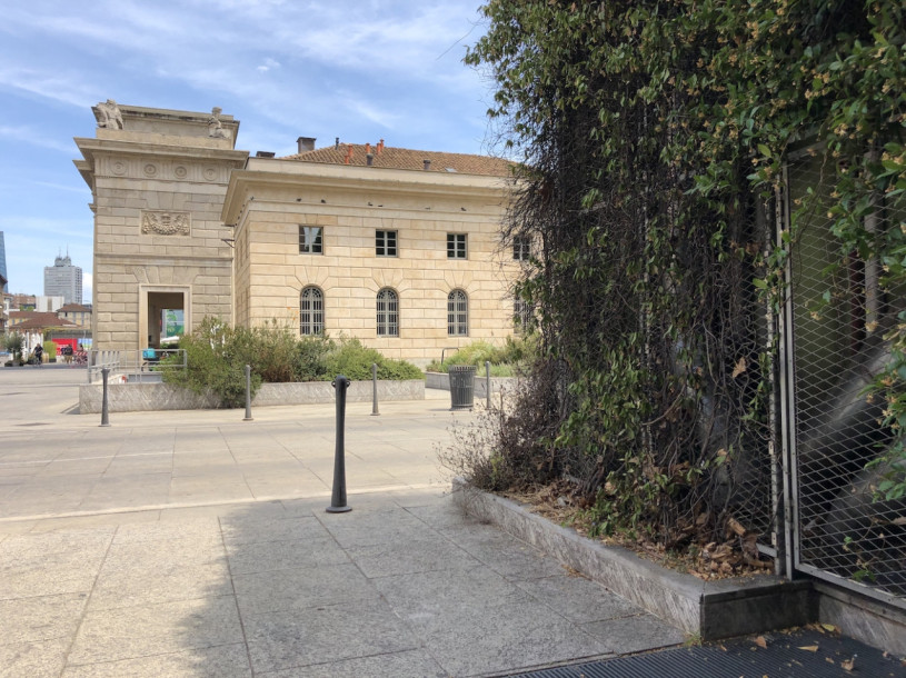 plush74 italy milano location rent shoot film photo streets housing modern architecture concrete 11