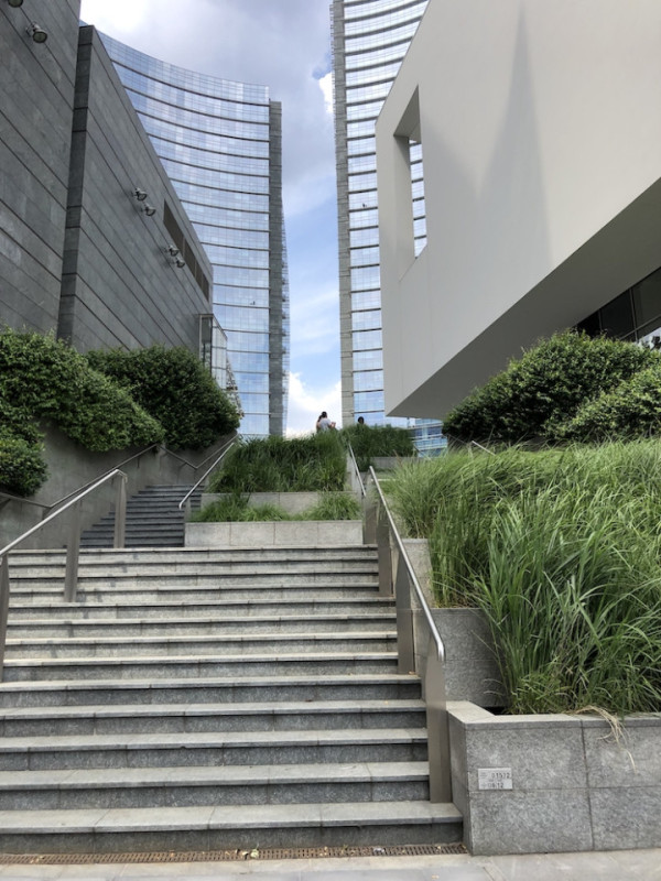 plush74 italy milano location rent shoot film photo streets housing modern architecture concrete 25