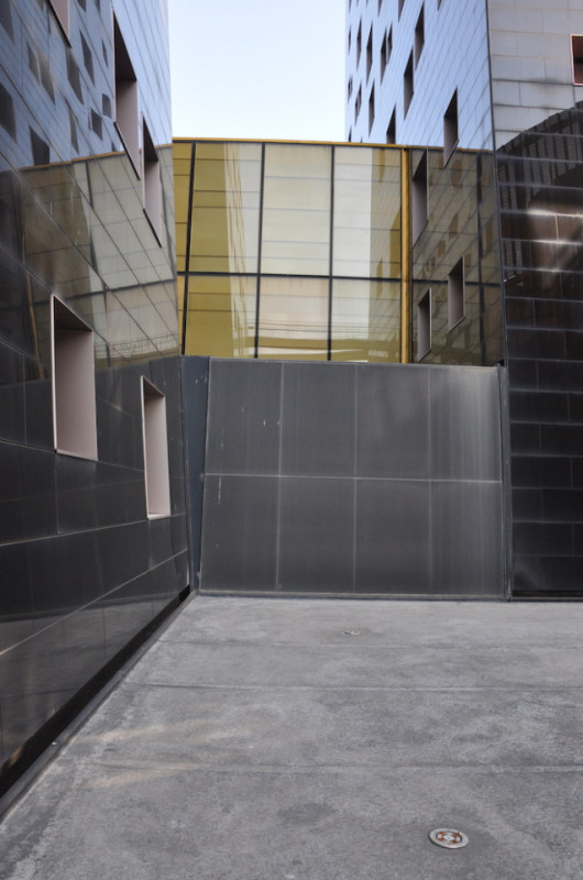 plush74 italy milano location rent shoot film photo streets parking modern architecture glass 1