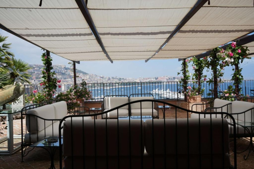 plush74 italy napoli location rent shoot film photo streets beach restaurant 3