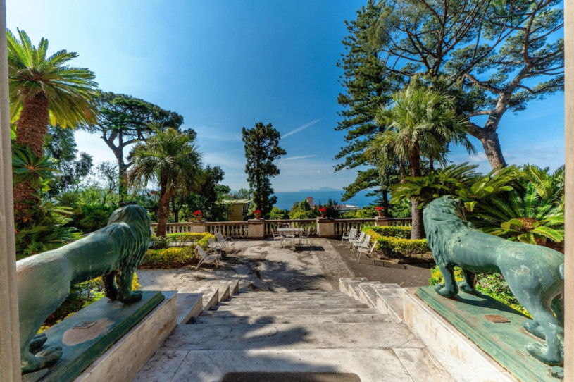 plush74 italy napoli location rent shoot film photo villa garden 3