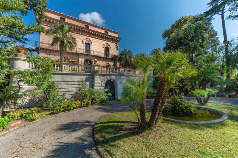 plush74 italy napoli location rent shoot film photo villa garden 8