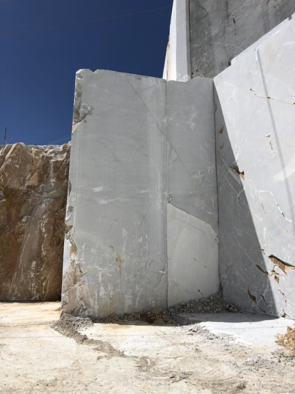 plush74 italy tuscany location rent shoot film photo marble quarry mountain 11