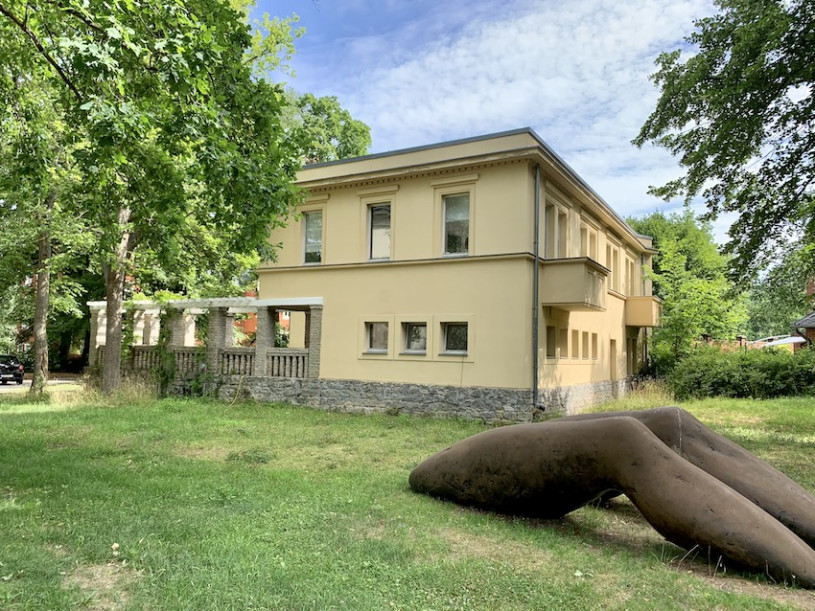 plush74 locaitons germany postdam photo film production modern villa francke00023