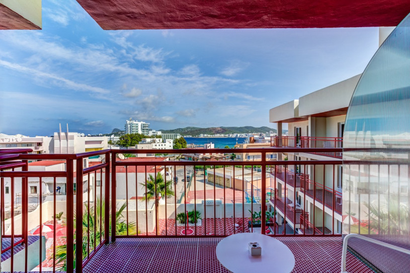 plush74 locaitons spain ibiza photo film production hotel amrican diner00004