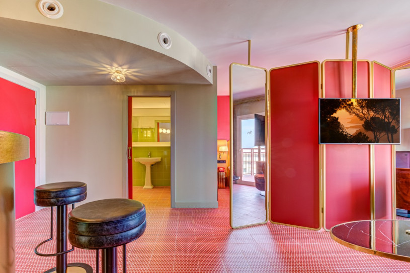 plush74 locaitons spain ibiza photo film production hotel amrican diner00009