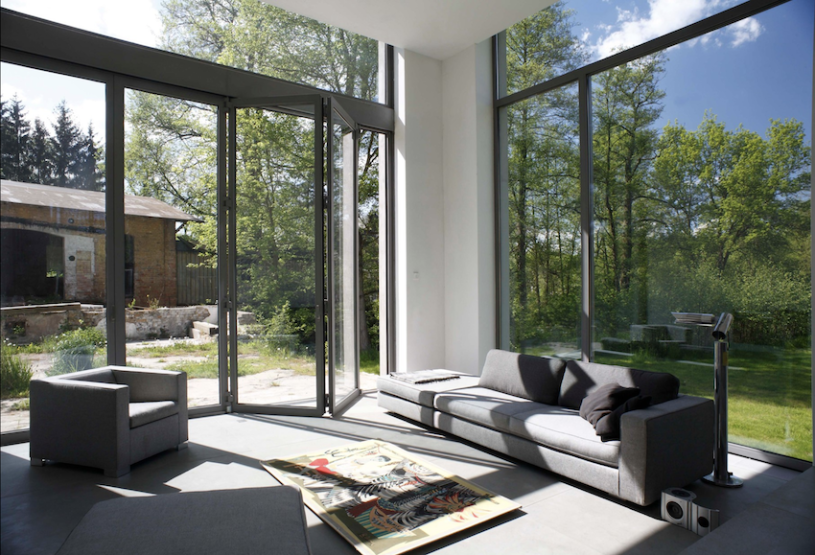 plush74 location art gallery berlin area germany 9 (1)