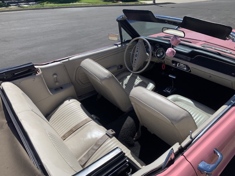 pluche74 locatie californië design vintage meubels roze paleis shoot film foto mode auto scouting14