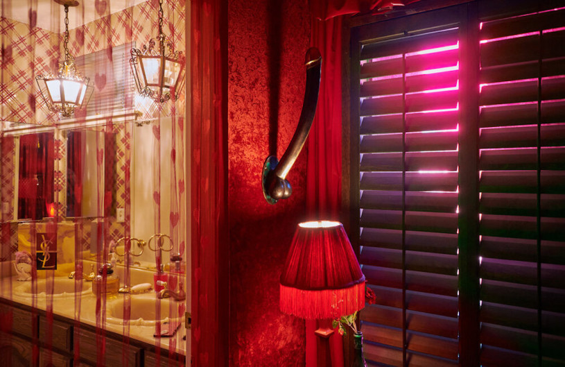 pluche74 locatie californië design vintage meubels roze paleis shoot film foto mode auto scouting32