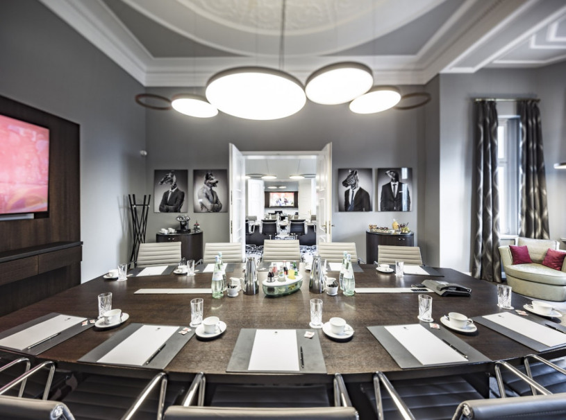 plush74 location castle luxury hotel residence film photoshoot event locations scouting6