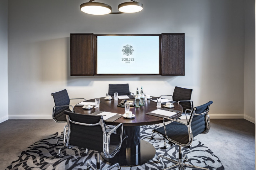 plush74 location castle luxury hotel residence film photoshoot event locations scouting8