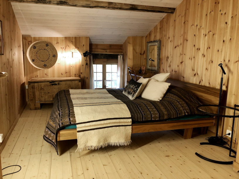 plush74 location film photo alvaneu switzerland historical farm house 20