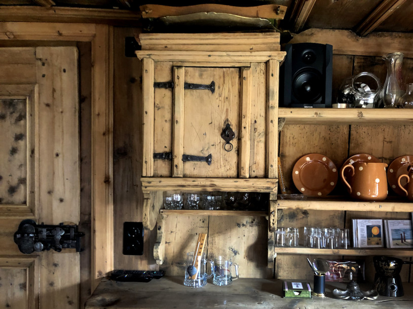 plush74 location film photo alvaneu switzerland historical farm house 27