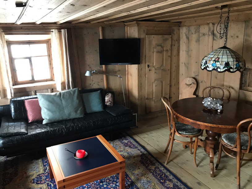 plush74 location film photo alvaneu switzerland historical farm house 8