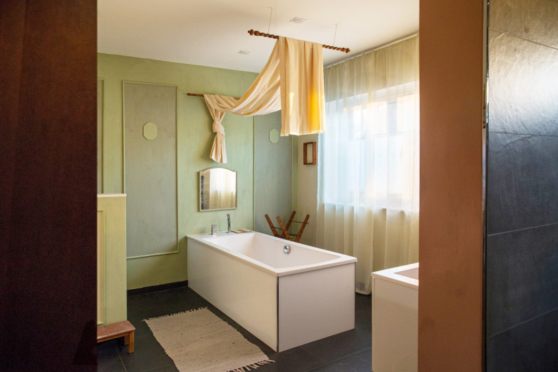 plush74 location film photo cottbus germany farm1