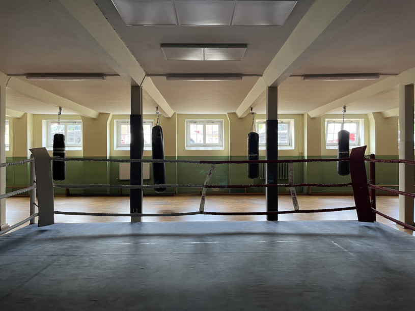 peluche74 lugar película foto evento alemania berlin vintage gimnasio fitness boxeo 157