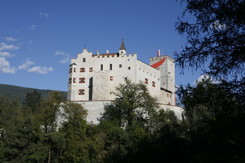 pluche74 locatie messner museum ripa italy5