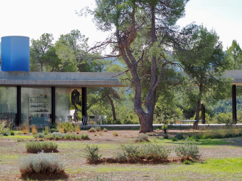 plush74 location photo film architecture conrete nature office madrid spain12